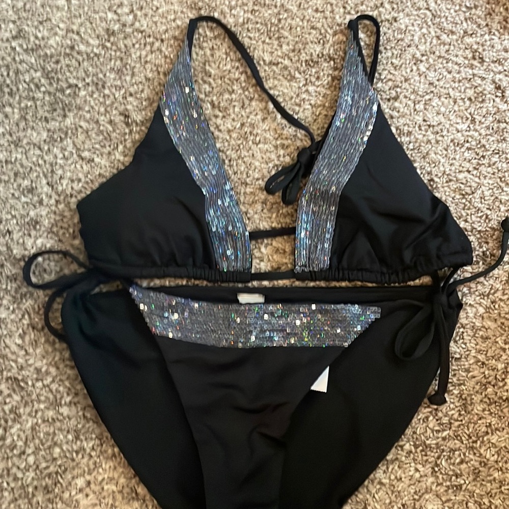 Black bikini with gray sequin